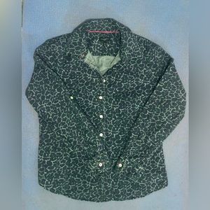 Talbots blue leopard pattern button up shirt size 2 petite